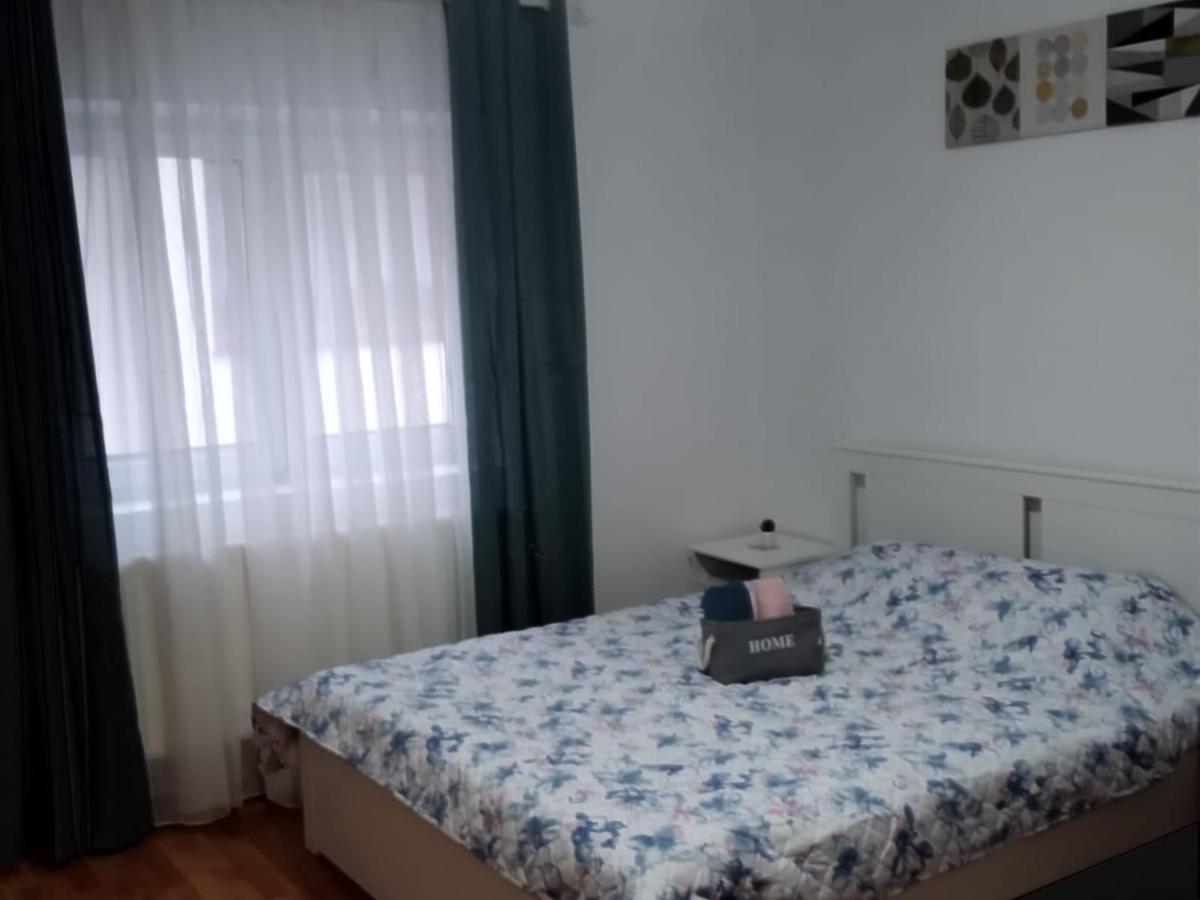 Mirimar Lägenhet Gura Humorului Exteriör bild